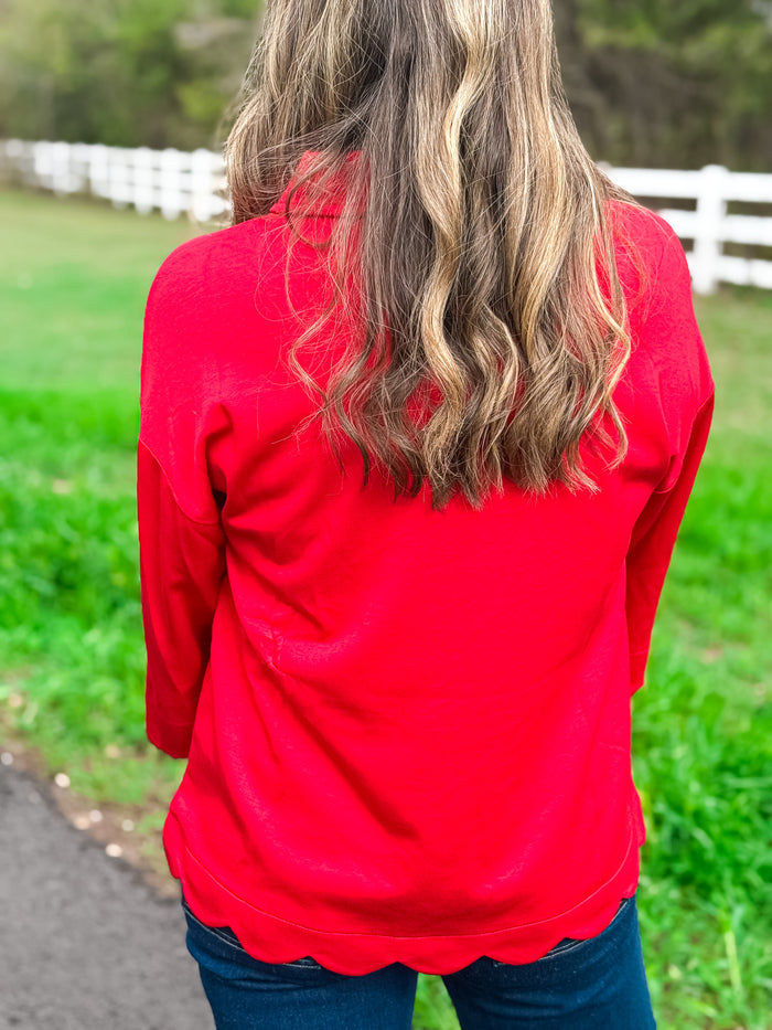 PLUS SIZE - Sweetheart Scallop Top